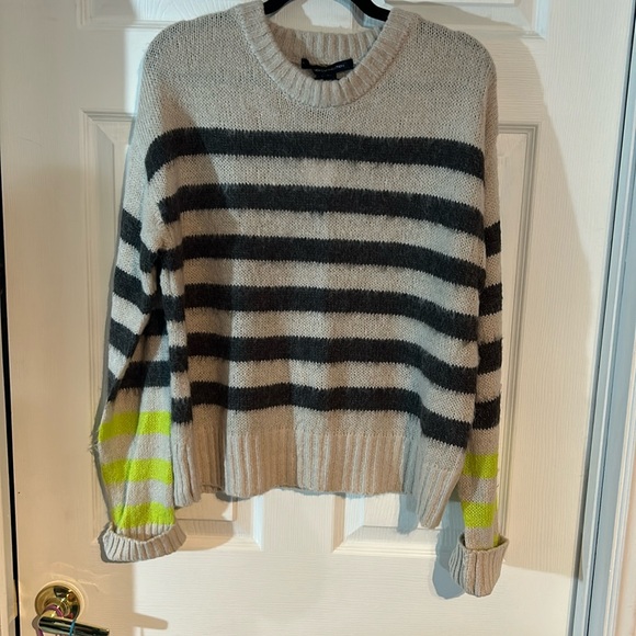 NWT Ladies size X-Large French Connection Sweater “super soft” - Picture 2 of 11